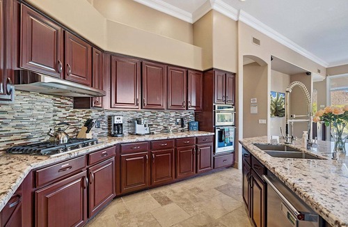 Happy Valley Ranch House | 6BR Estate + Guest House, Pool & Spa