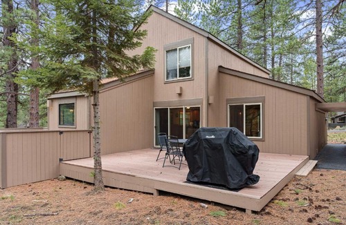 Overlook Park House | 7 Little Court home