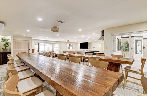 Las Vegas House | 7BD/6.5BA Zen Haven near the Strip