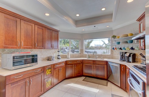 Southwest Anaheim House | 8 Bedroom Pool, Flowing Lazy River & Water Slide near Disneyland! PRIVATE OASIS!