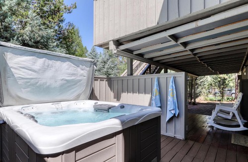 Sunriver House | 8 Shagbark