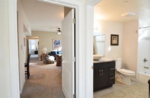 Downtown Apartment | 8404 - Spacious Apartment with A/C & Elevator near SFO