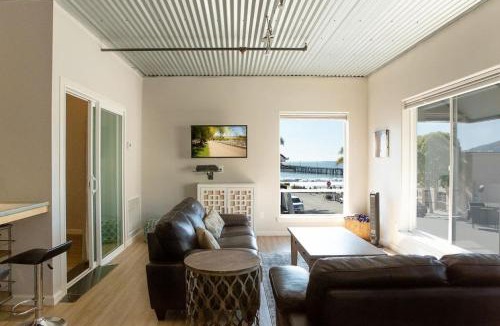 Avila Beach Apartment | 90 San Luis Street Unit B