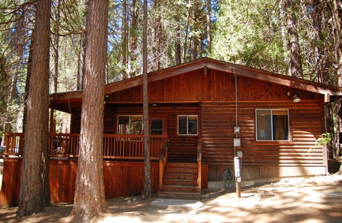 North Wawona Cabin | 93 m² Cabin ∙ 2 bedrooms ∙ 6 guests