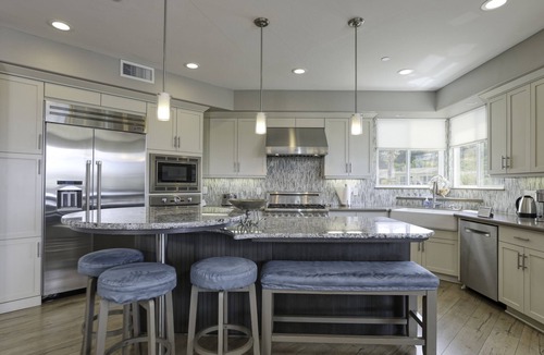 Avila Beach House | A Beach Dreamer's Retreat in downtown Avila Beach with Ocean Views