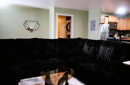 Sierra Tract House | A Beautiful Cozy Home That Is Close To The Lake. Game Room, Video & Board Games