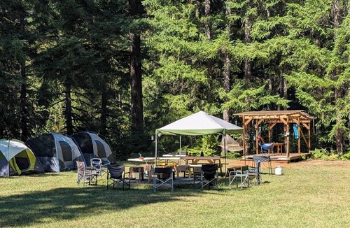 Blue River RV Rental | A beautiful mountain view RV Site