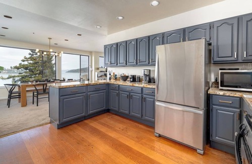 Sausalito Apartment | A Bird’s Eye View – A Blink to the City - A Break in Marin *30 Day Minimum*