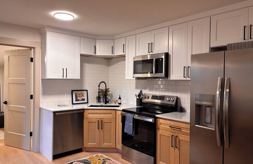 Hillsboro House | A cozy and stylish two bedroom home in historic downtown Hillsboro, Oregon.