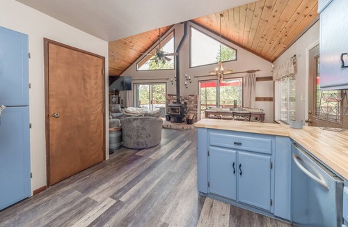 Arnold Cabin | A-Frame of Mind - Beautiful Tri-Level 4 Bedroom 3 Bath in Arnold w/Gameroom