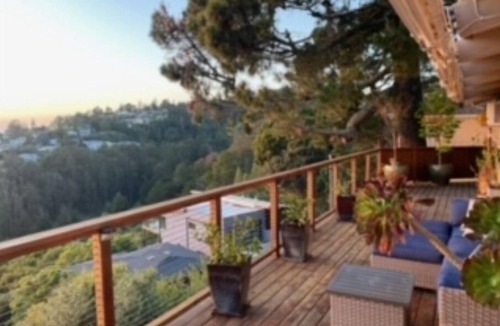 Shepherd Canyon House | A house in the clouds with a million dollar view!