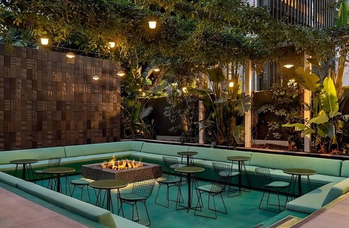 Financial District Hotel | A Place to Unwind, Unplug, and Recharge! Dog-friendly Property!