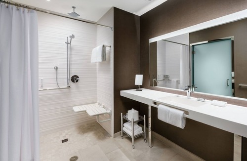 Five Oaks Hotel | AC by Marriott Portland Beaverton