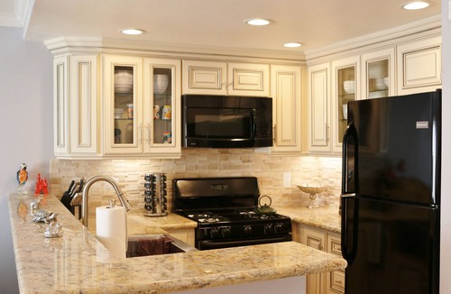 Hermosa Village House | Across from Disney, Newly remodeled, New Technology, Comforts throughout!