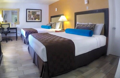 Tahquitz River Estates Hotel | Adara Hotel Palm Springs
