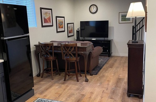 Provo House | Adorable Brand New Studio Barn Loft with Full Kitchen and Bath