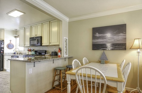 Grover Beach House | Adorable Dog Friendly Vacation Home in Grover Beach