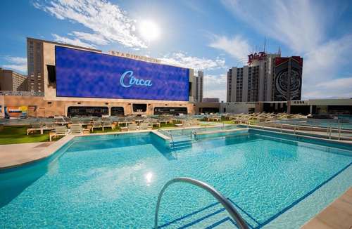 Downtown Las Vegas Hotel | Adventure Awaits! Modern Unit, Pools, Casino