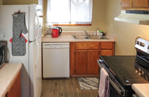 Big Water Apartment | Adventure Base 3 Near Lake Powell - Dog Friendly