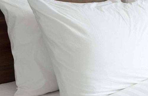 Kelso House | Affordable Getaway at Guest House Kelso Longview! Free Parking, Pets Allowed