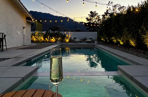 Sunrise Vista Chino House | Agave Paradiso: 5BD/5BA with 4 En Suites - In Style!