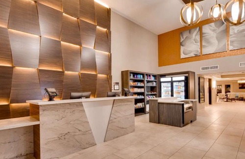 Edwards Business Park Hotel | Aiden by Best Western Scottsdale North
