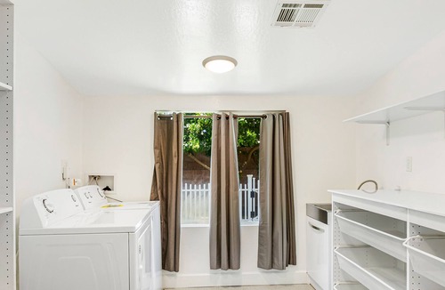 Scottsdale Estates Nine House | Air-conditioned home near Old Town with great patio & Ping-Pong