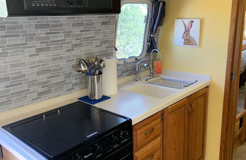 Fort Bidwell House | Airstream at Bidwell Canyon Farm