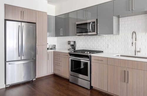 Milpitas Apartment | Airy Milpitas 1BR w/Gym, Pool, walk to BART + Great Mall, by Blueground