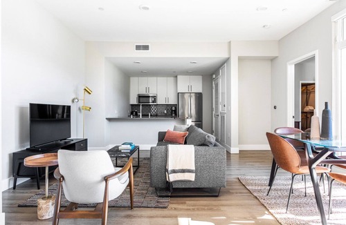San Carlos Apartment | Airy San Carlos 2BR w/Rooftop Lounge, near Silicon Valley, by Blueground