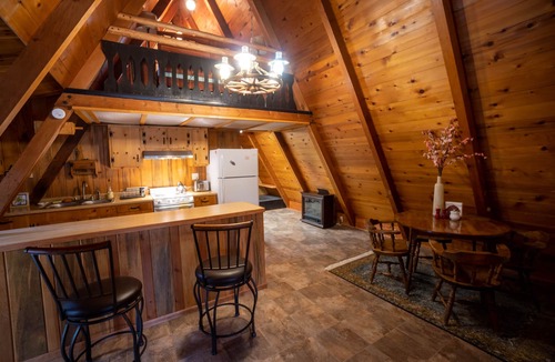 Klamath Falls Ski Chalet | Alice's Cottage in Rocky Point