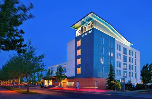 Portland Hotel | Aloft by Marriott Portland Airport at Cascade Station