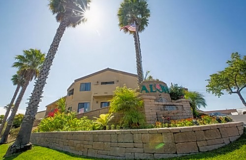 Arroyo Grande Hotel | Aloha Inn