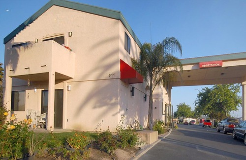Arroyo Grande Hotel | Aloha Inn