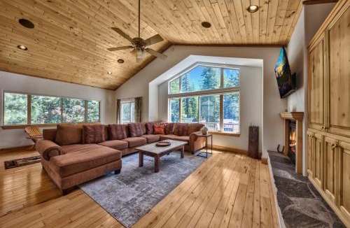 North Upper Truckee House | Alpine Family Adventure - Pets BBQ Games