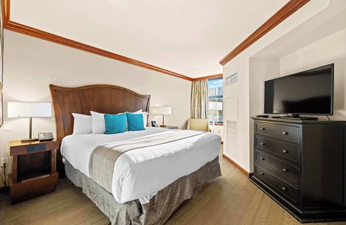 Olympic Valley Resort | Alpine Heaven Suite - no resort fee for July