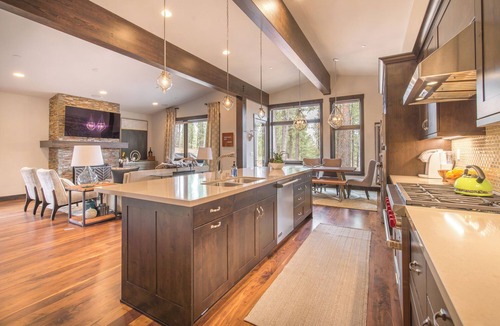 Truckee House | Alpine Sierra at Schaffer's Mill, Club Amenities Ski & Golf, Lake Tahoe!