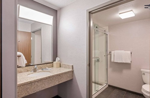 Pleasant Hill Hotel | Always a Great Idea To Unwind! Near Calypso Cabanas and Fox Creek Park