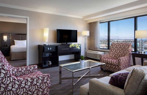 Milpitas Hotel | Always a Great Idea To Unwind! Short Drive to Museum of Local History