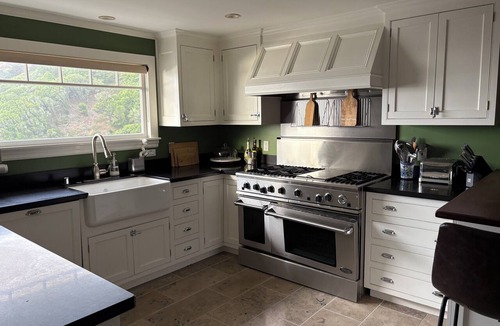 Sausalito House | Amazing 3-bedroom house in Sausalito Hills perfect for your getaway