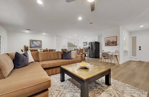 Covey House | Amazing Kierland Location! Sleeps 8! Serenity!