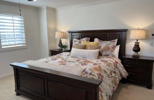 Southwest Anaheim House | Amazing Large Family Home w/Pool, 1 Mile to Disney