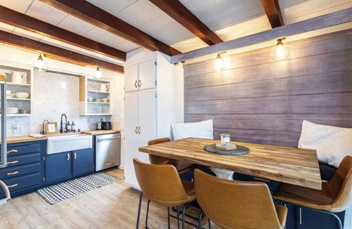 Corona del Mar House | Amazing Location, Walk to Beach & Restaurants
