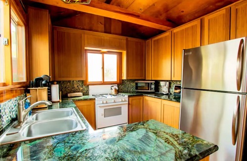 Beach Barber Tract Villa | Amazing Location, Walk 2 Beach,Pool, Jacuzzi,Cute!