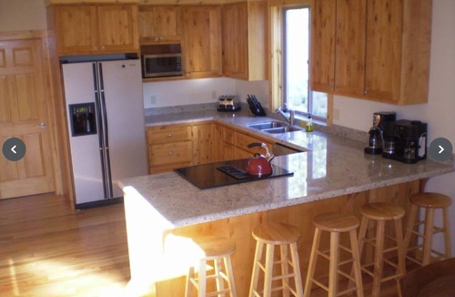 Crescent House | Amazing Mountain Retreat within 10 miles of Ski Resort, Lakes, and Streams