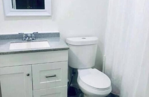 Riverside House | Amazing Raintree 1 Bed, 1 Bath with fast WI-Fi