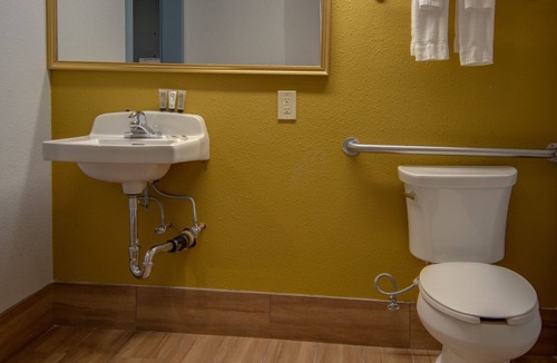 Hayward Hotel | Americas Best Value Inn Hayward
