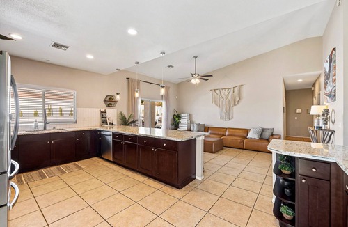 Desert Hot Springs House | An entertaining fun experience, with pool, spa, and indoor and outdoor game room