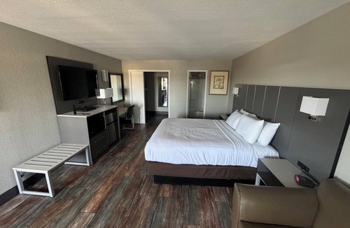 Cascade Hotel | Anderson Inn