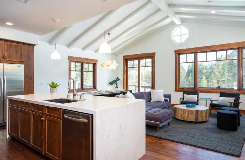 Truckee House | Annie's Loop, Gray's Crossing 10215